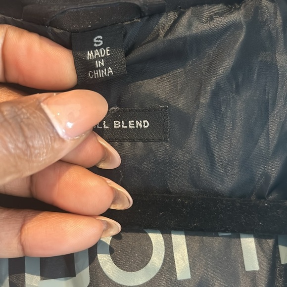 Claiborne Downfill blend Jacket - Size Small Men/Unisex - Picture 5 of 9